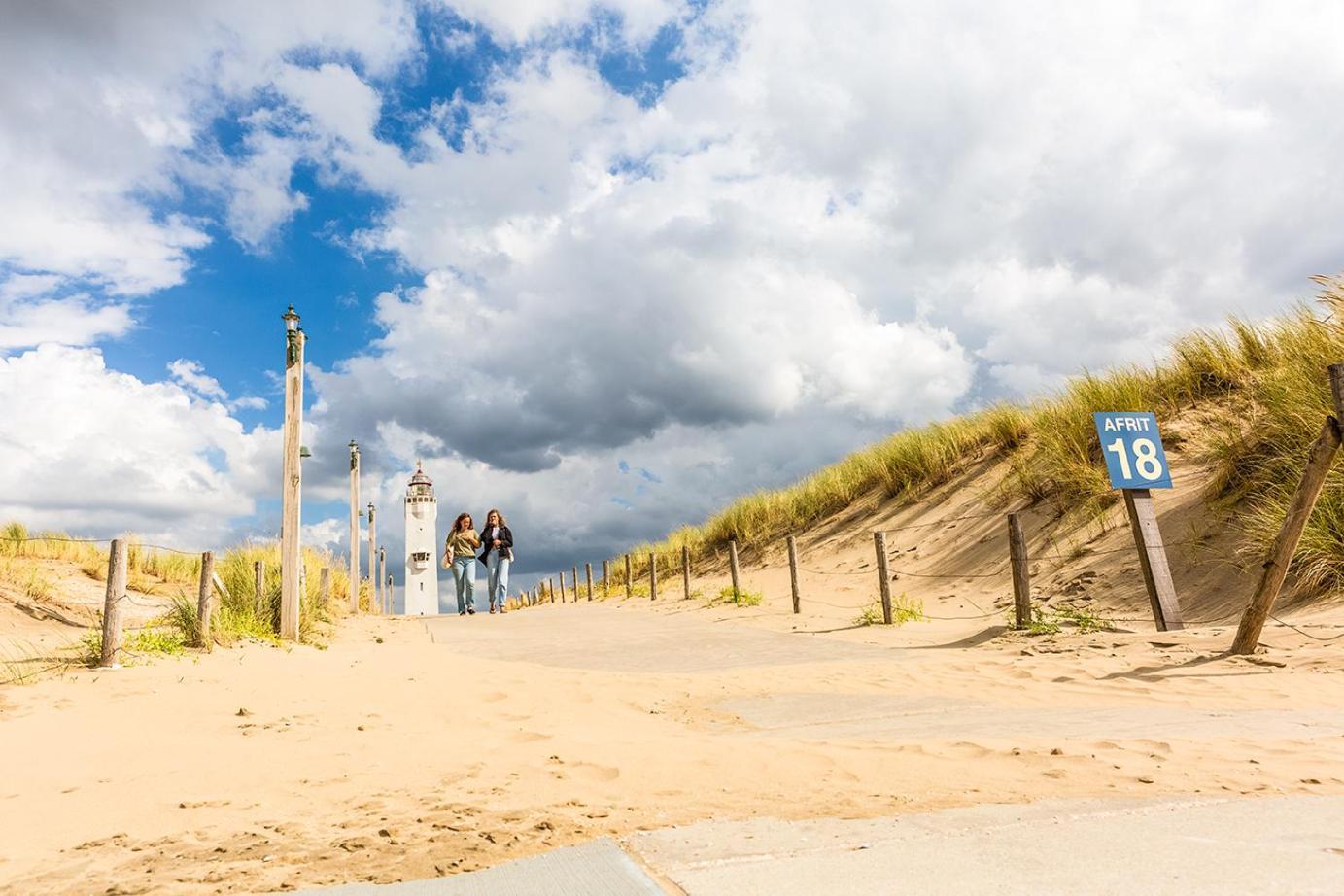 Hello Noordwijk - Souterrain Hoogwakersbosstraat 6 Lägenhet Exteriör bild
