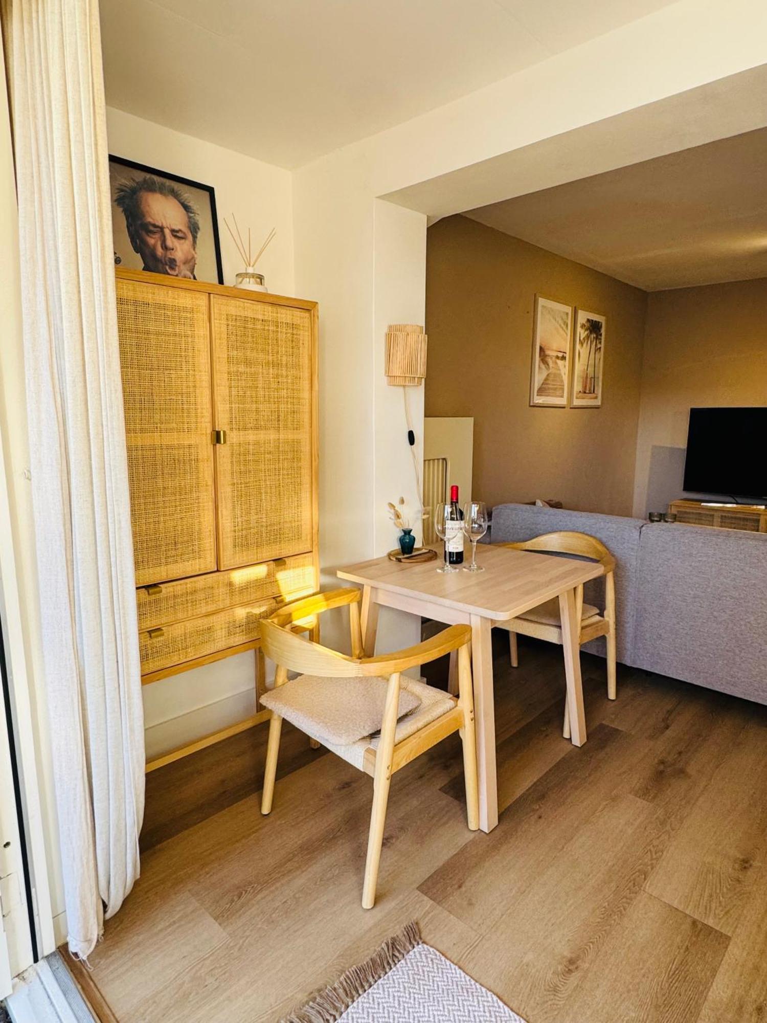 Hello Noordwijk - Souterrain Hoogwakersbosstraat 6 Lägenhet Exteriör bild