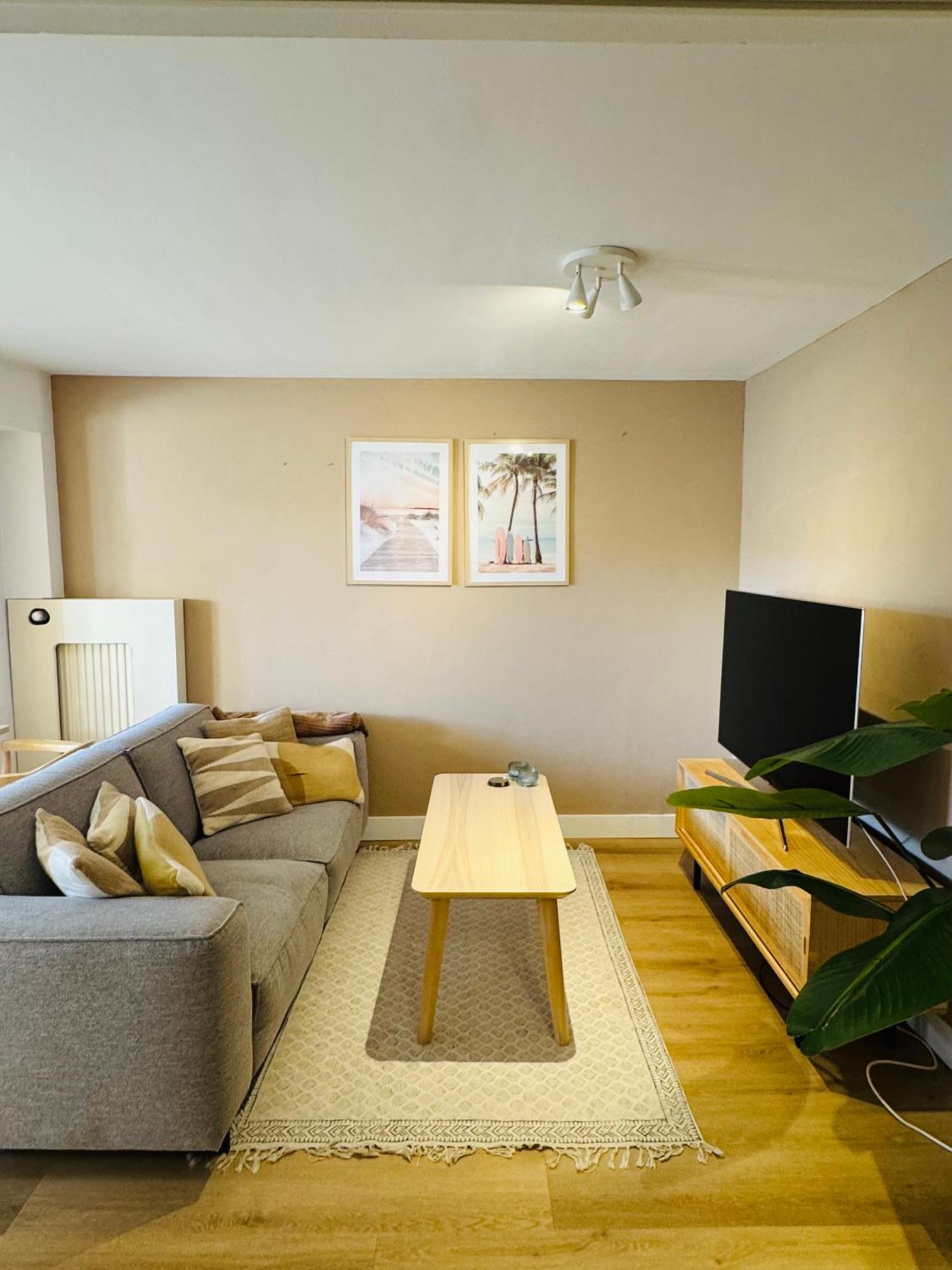 Hello Noordwijk - Souterrain Hoogwakersbosstraat 6 Lägenhet Exteriör bild